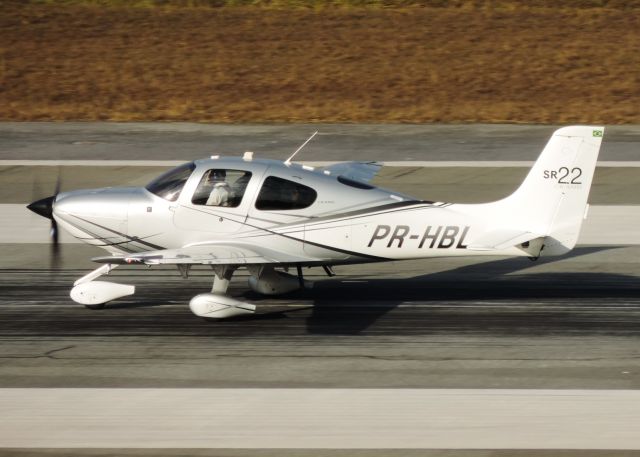 Cirrus SR-22 (PR-HBL)