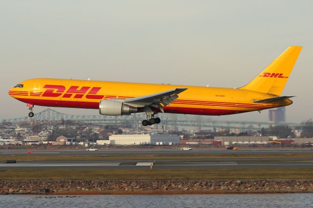 BOEING 767-300 (N276DH) - 'Connie 588 arriving from Cincinnati/Northern Kentucky International Airport   (12/1)