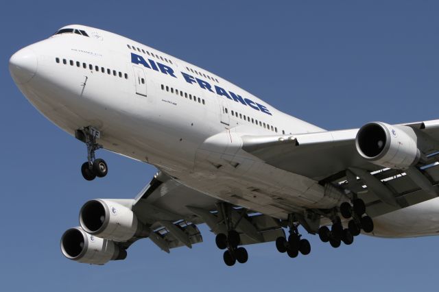 Boeing 747-400 (F-GITF) - April 15, 2008 - Jumbo arrived Toronto