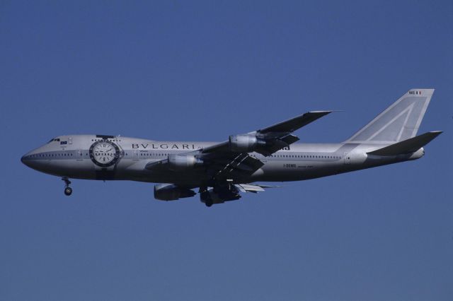 Boeing 747-200 (I-DEMS) - Final Approach to Narita Intl Airport Rwy34L on 1998/11/28 " BVLGARI c/s "