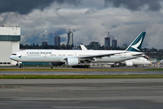 BOEING 777-300 (B-KQO)