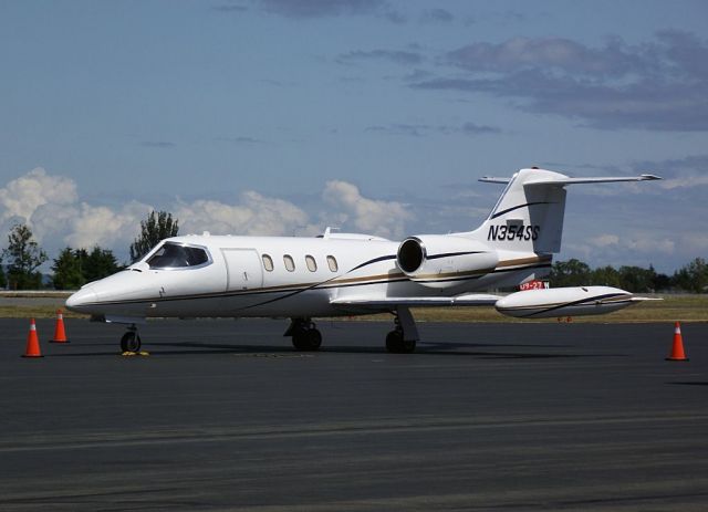 Learjet 35 (N354SS)