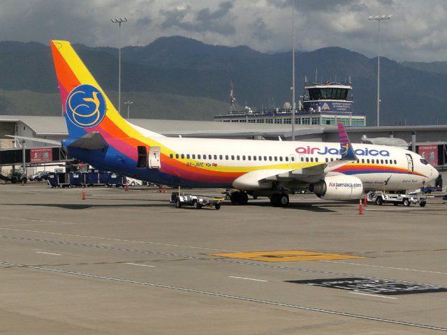 Boeing 737-800 (9Y-JMC)