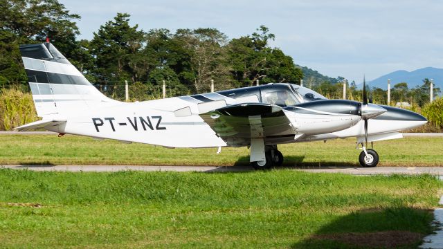 Piper Seneca (PT-VNZ)