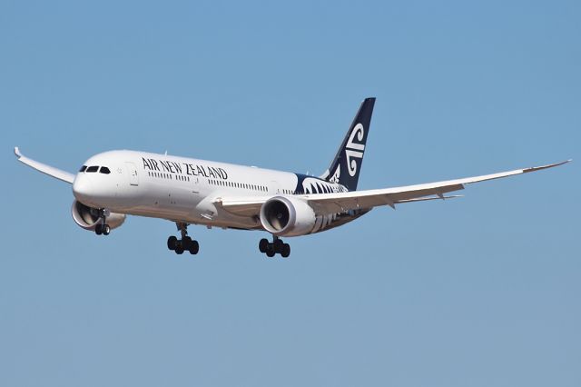 Boeing 787-8 (ZK-NZD) - Boeing 787-B789 Air New Zealand ZK-NZD Perth International Airport