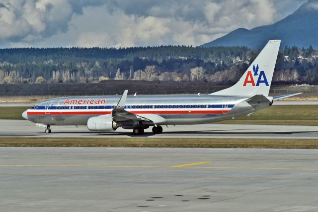 Boeing 737-800 (N909NN)
