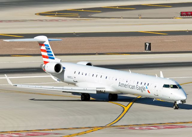 Canadair Regional Jet CRJ-900 (N905J)