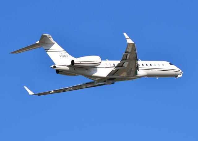 Bombardier Global Express (N729KF) - KW FLIGHT LLC (NFL Los Angeles Rams owner) at KCLT - 5/24/16