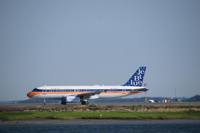 Airbus A320 (N763JB) - (7/5/19)