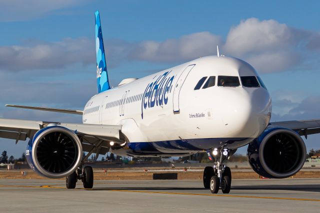 Airbus A321neo (N2017J)
