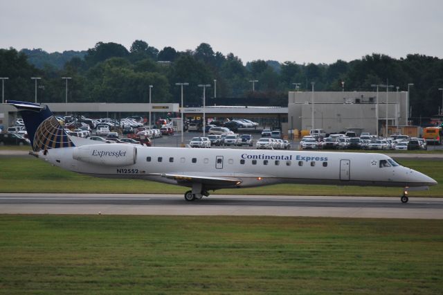 Embraer ERJ-145 (N12552) - Rolling 18C - 7/12/10