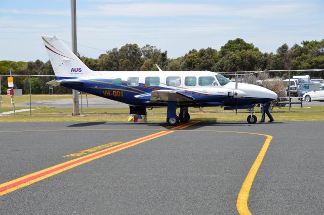 Piper Navajo (VH-ODJ) - VH-ODJ at Flinders Island, Dec 2020