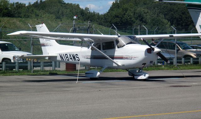 Cessna Skyhawk (N184MS)