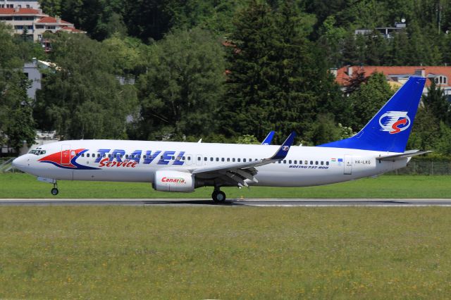Boeing 737-800 (HA-LKG)