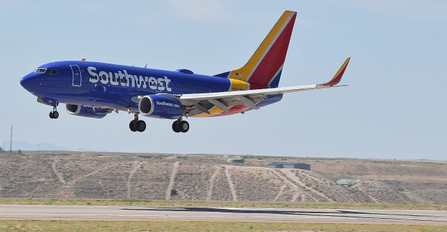 Boeing 737-700 (N947WN)