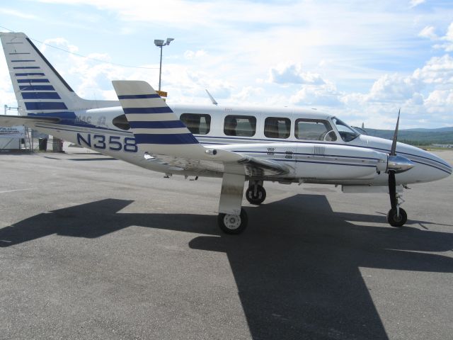 Piper Navajo (N3587C)