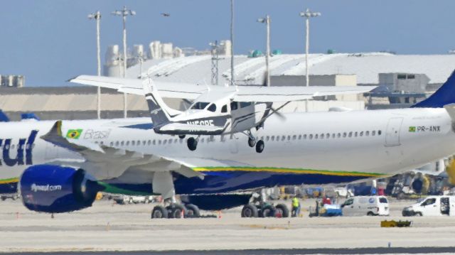 Cessna 206 Stationair (N156RF)