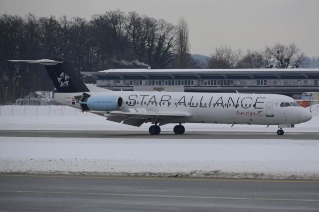 Fokker 100 (OE-LVG)