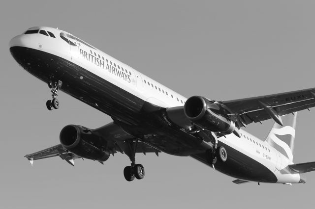 Airbus A321 (G-EUXI) - BAW, A321-200.