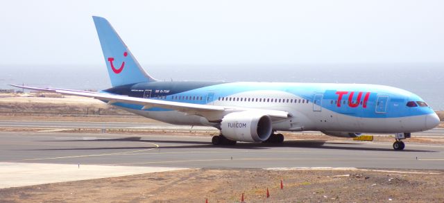 Boeing 787-8 (G-TUIF)