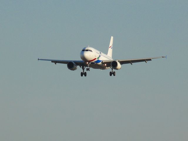 Airbus A319 (VP-CVX)