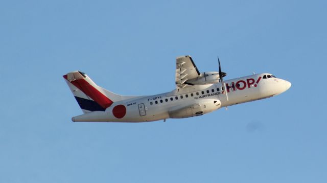 Canadair Regional Jet CRJ-700 (F-GPYL)