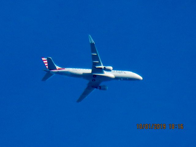 Embraer 175 (N283NN)