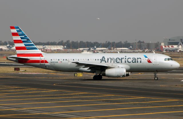 Airbus A320 (N680AW) - American Airlines / Airbus A320-232 /  MSN 2630 / N680AW / MMMX 02/2023