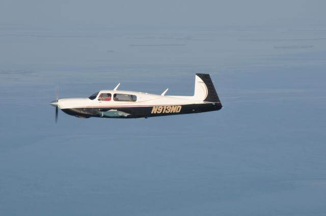 Mooney M-20 (N913ND)