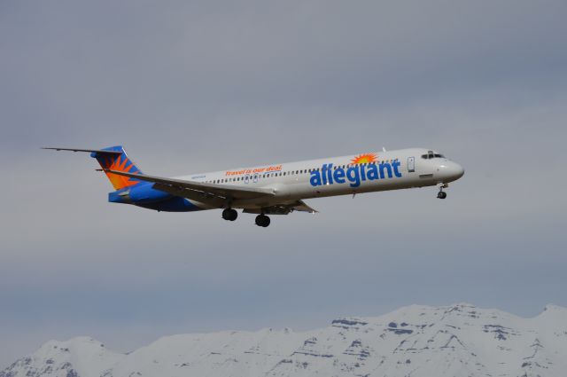 McDonnell Douglas MD-83 (N891GA) - AAY132 arriving from Phoenix/Mesa (KIWA/IWA).