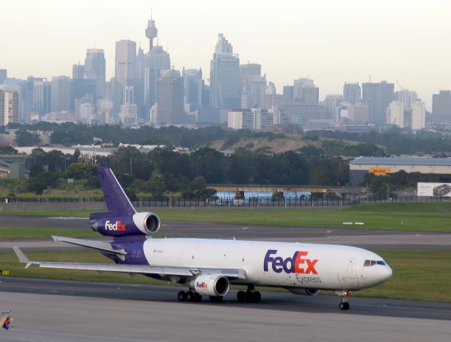 Boeing MD-11 (N616FE) - Photo: 01.01.2011