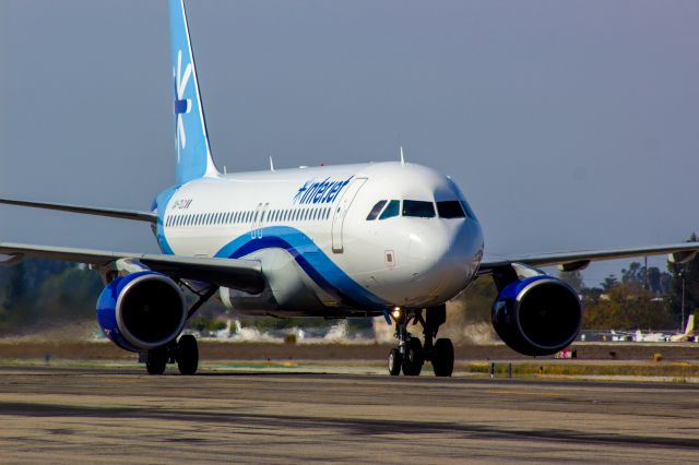 Airbus A320 — - Standing in front of Signature Aviation looking South.