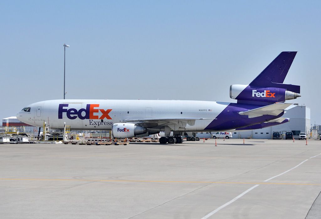 McDonnell Douglas DC-10 (N307FE)