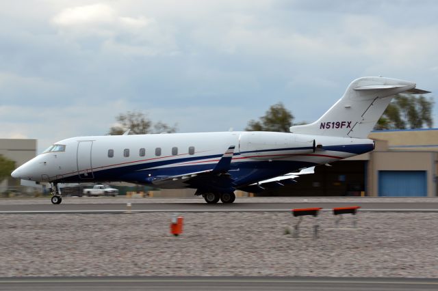 Bombardier Challenger 300 (BJS519)