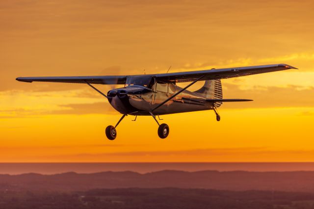 Cessna 170 (N1864C)