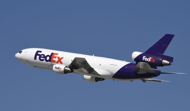 McDonnell Douglas DC-10 (N40061) - Departing LAX