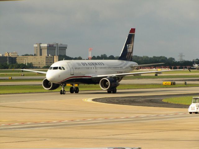 Airbus A319 (N724UW)