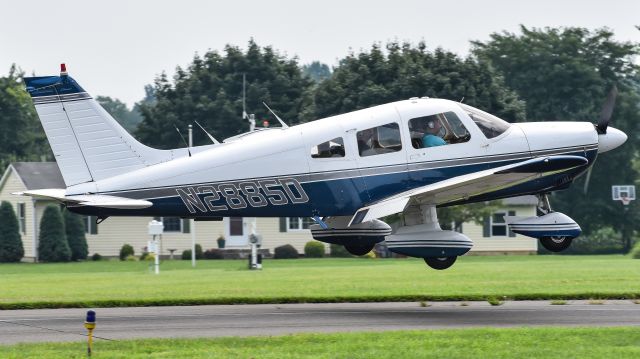 Piper Cherokee (N2885D) - Landing on runway 25 before the flight restrictions for Trumps visit.