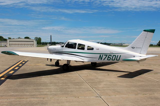 Piper Cherokee (N760U) - Ohio University