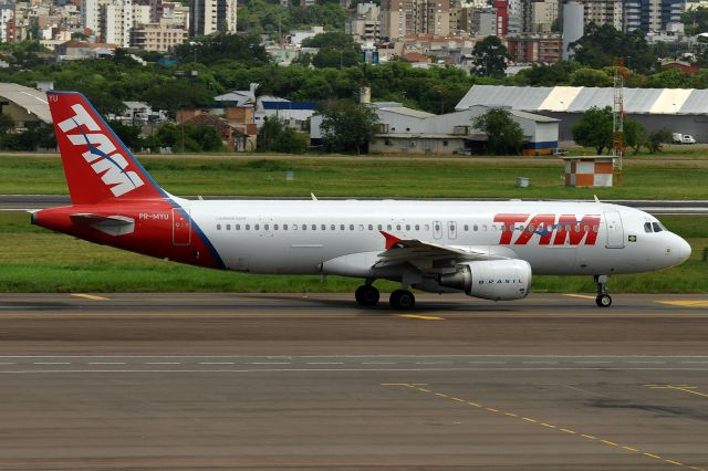 Airbus A320 (PR-MYU)