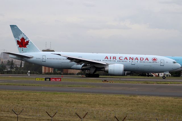 BOEING 777-200LR (C-FIVK) - on 2 December 2017