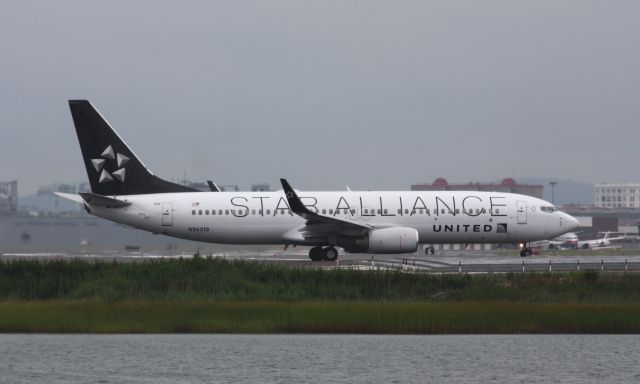 Boeing 737-800 (N26210)