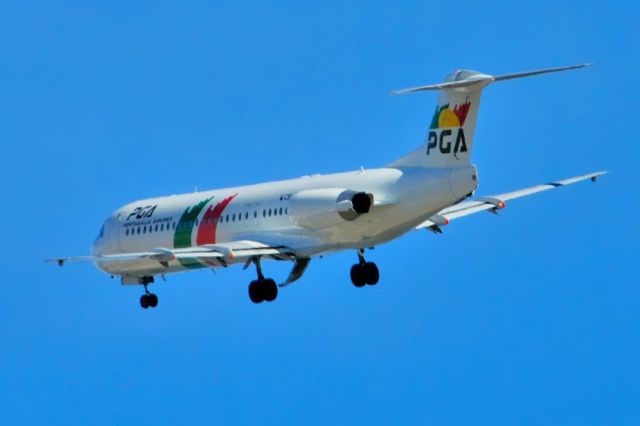 Fokker 100 (CS-TPC) - 2009 - Turning to Final Approach. Stored in 11/2016br /Going to Air Panama as HP-