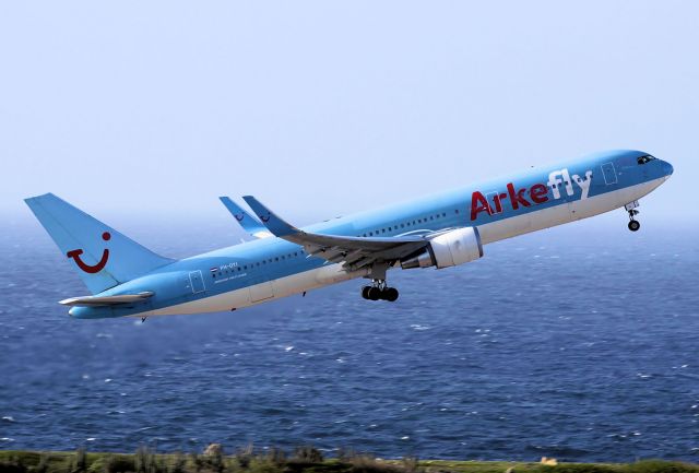 Boeing 737-800 (PH-OYI)