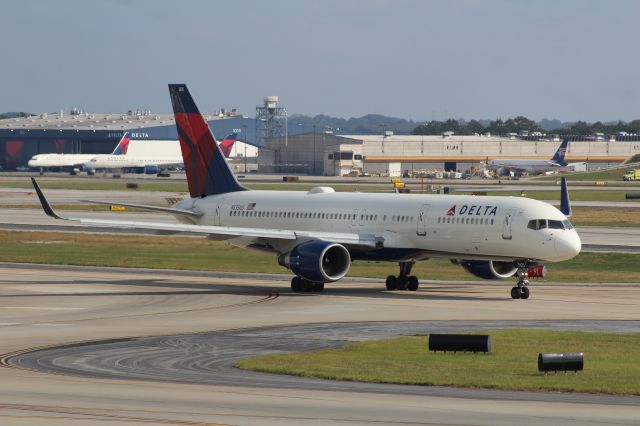 Boeing 757-200 (N535US)