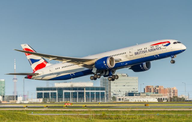 Boeing 787-9 Dreamliner (G-ZBKB) - Just off runway 24R and heading back to Heathrow