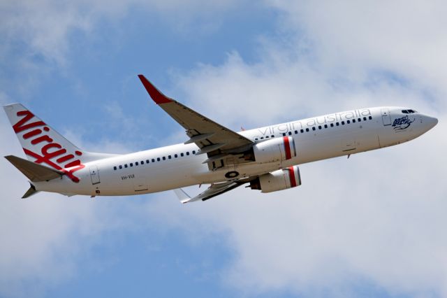 Boeing 737-800 (VH-VUI) - Getting airborne off runway 23.  Wednesday 29th October 2014.