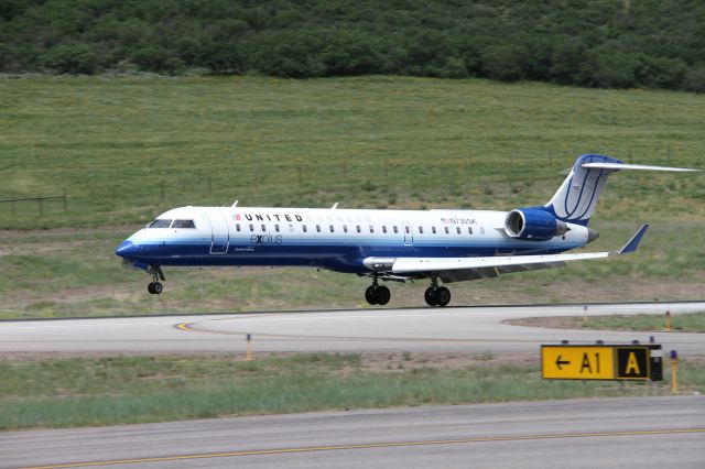 Canadair Regional Jet CRJ-700 (N730SK)