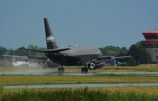 Boeing 737-200 (C-FYPN) - MBK3066 final to CYHU. 08-07-2020