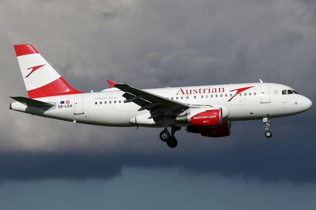 Airbus A319 (OE-LDA)